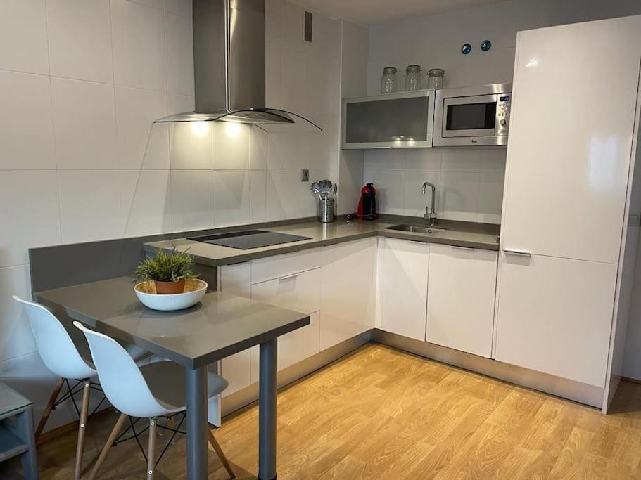 Bonito Apartamento Cerca Del Centro - Trinidad Málaga Eksteriør billede